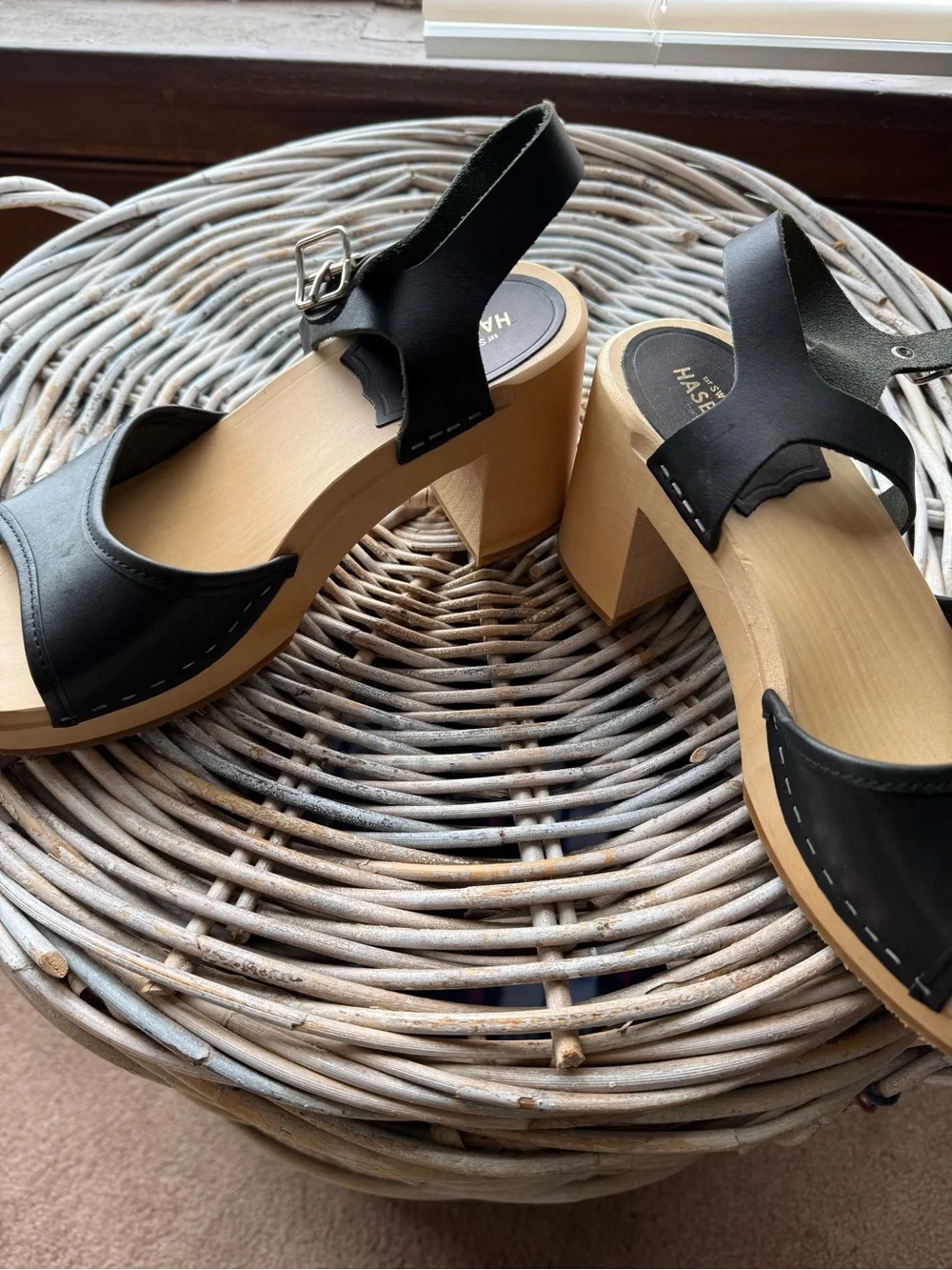 Swedish Hasbeens classic black